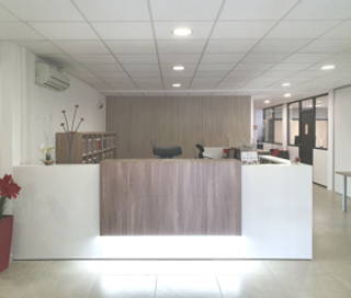 Bureau privé 12 m² 2 postes Coworking Avenue du Douard Aubagne 13400 - photo 1